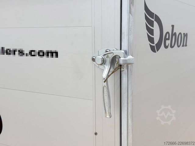 Reboque baú Debon CHEVAL LIBERTE DEBON C255 V2 ALU 1300 KG | IRON GREY +SEITENTÜR