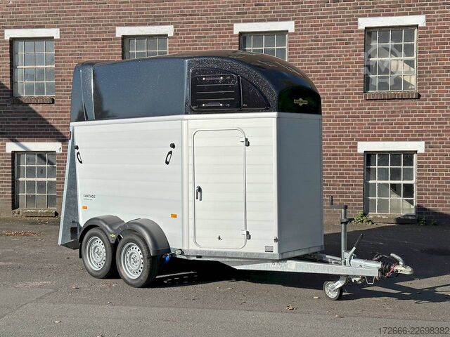 Paardentransportaanhanger Humbaur XANTHOS 2400 | BLACK