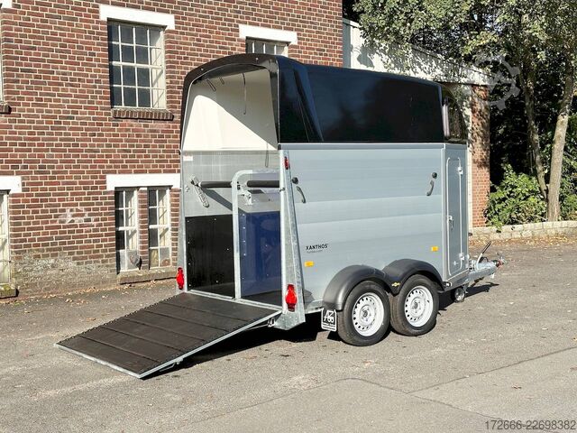 Paardentransportaanhanger Humbaur XANTHOS 2400 | BLACK