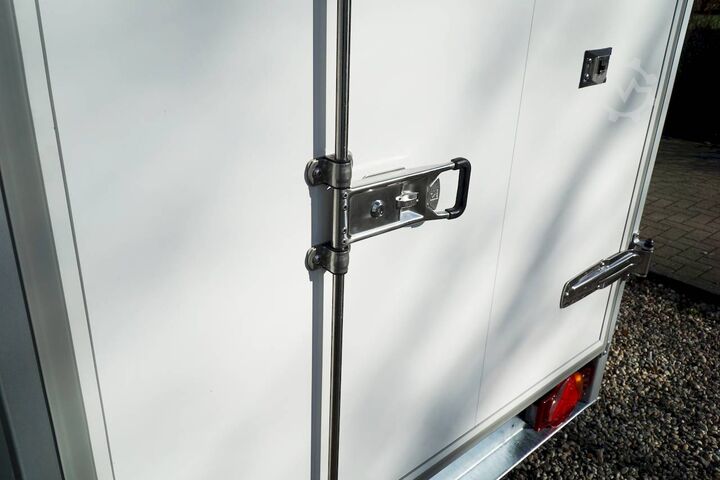  Humbaur HK 132614-18 PF30 Basic 251X133X169CM 1300KG KÜHLANHÄNGER