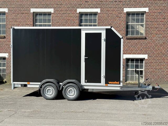 Remorcă carosată Vezeko TK C 27.40 | BLACK | RAMPE | SEITENTÜR 405X184X205CM 2700KG AERO KOFFERANHÄNGER
