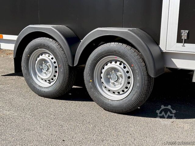 Remorcă carosată Vezeko TK C 27.40 | BLACK | RAMPE | SEITENTÜR 405X184X205CM 2700KG AERO KOFFERANHÄNGER