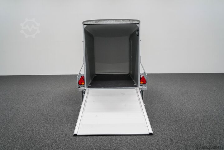 Koffer aanhanger Debon CHEVAL LIBERTE DEBON C255 V2 ALU 750 KG | SCHWARZ +SEITENTÜR