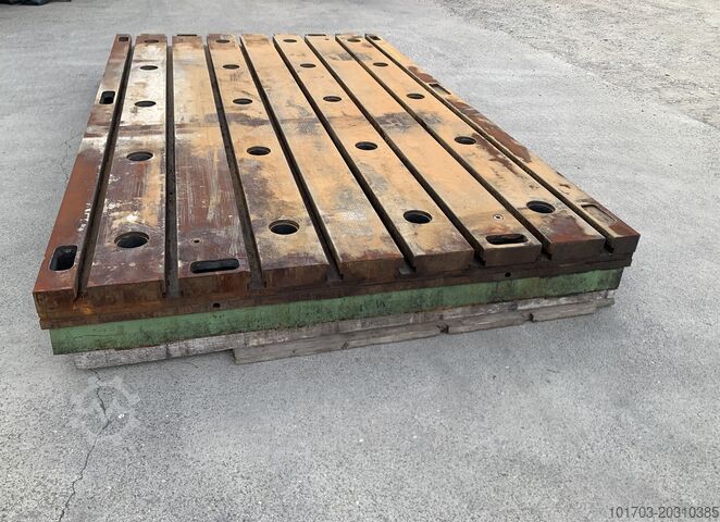 Κρεβάτι από χυτοσίδηρο Taque fonte rainurée - Floor Plate 3300 x 2000 x 240 mm - No 2