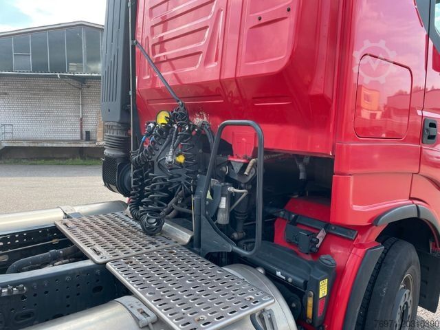 Standardní tahač IVECO AS440 ST/P  LNG   ADR