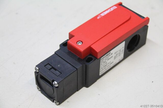 Safety switch Euchner GP1-2131A-M