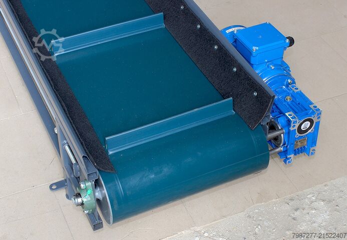 Pásový dopravník s unašeči 350 x 35 cm Havai Park, s. r. o. 