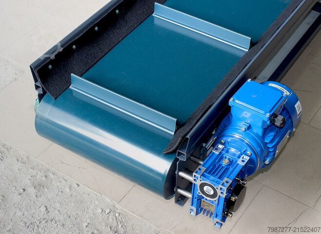 Pásový dopravník s unašeči 350 x 35 cm Havai Park, s. r. o. 