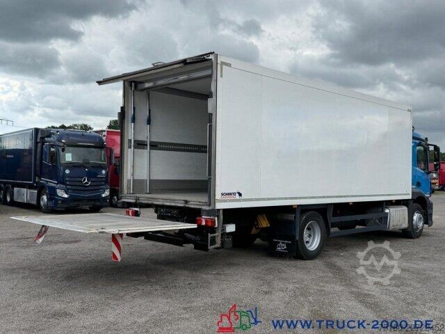 Kutu kamyonu Mercedes-Benz Antos 1830 Isolierter Koffer 7.40m LBW 1.5t.