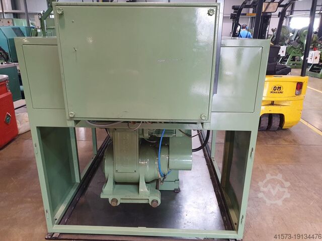 8 stempels - 8 slagpersen LACHAUSSEE Fo 10 - 712