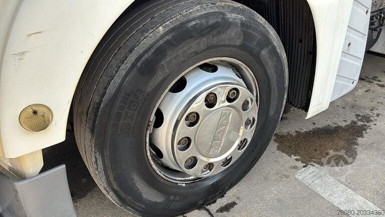 Standaard trekker MAN TGA 18.440 (BOITE MANUELLE / MANUAL GEARBOX)