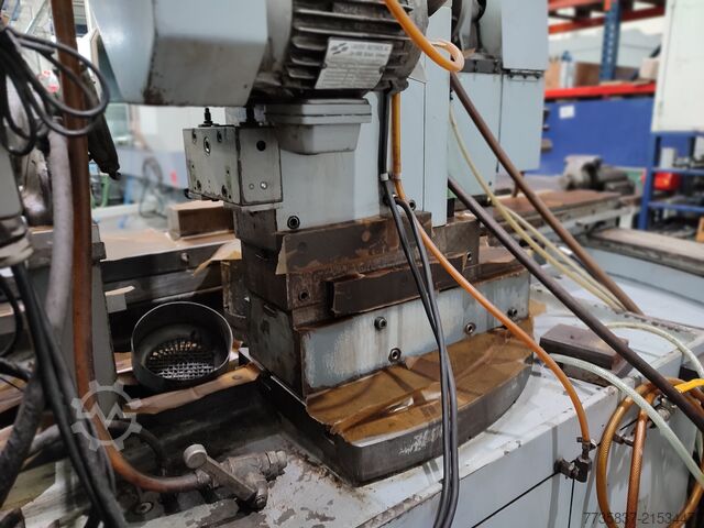 Innen- und Planschleifmaschine Voumard 5A LP1000