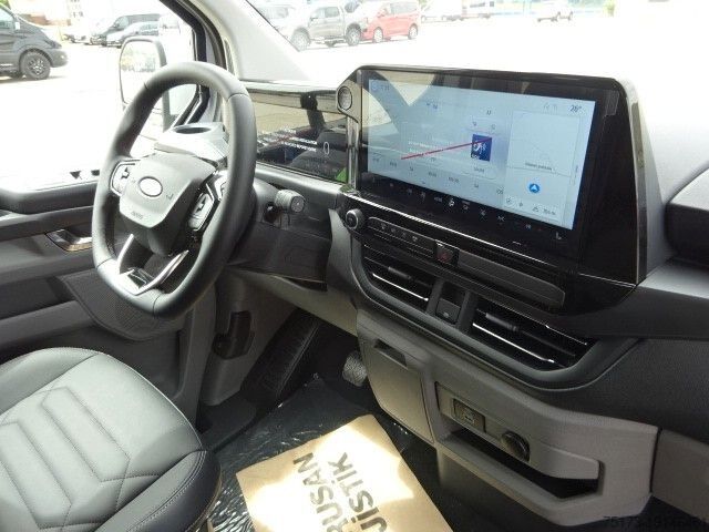 Minibus FORD Tourneo Custom 320L2 Titanium AWD AHK 19Zoll ACC