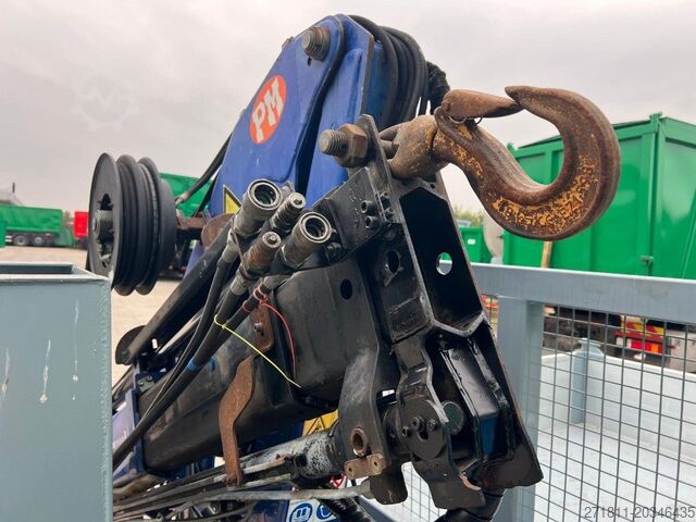 Kampós konténer CONTAINER SCARRABILE NUOVO A PIANALE CON GRU