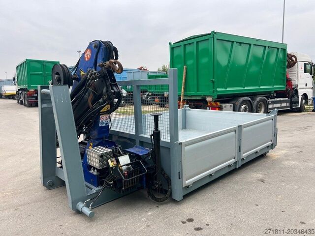 Container cu cârlig CONTAINER SCARRABILE NUOVO A PIANALE CON GRU