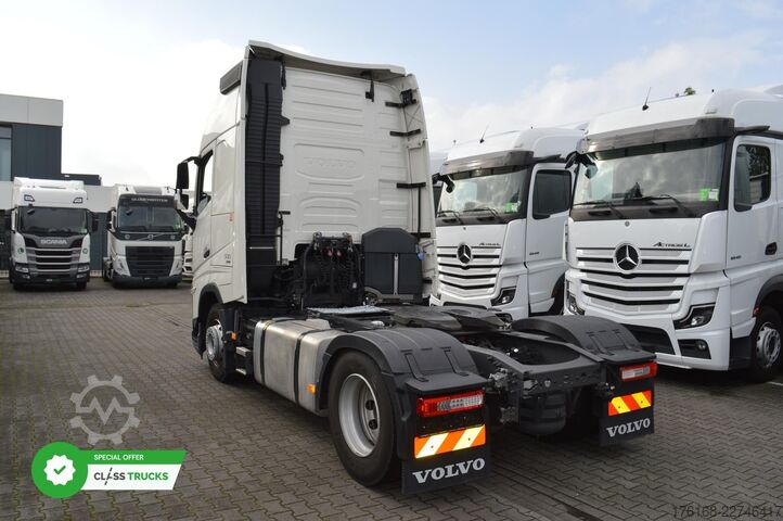 Standaard trekker VOLVO FH 500 XL i-ParkCool ACC Side Skirts