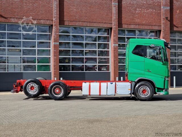 Alváz vezetőfülkével Volvo FH 16.750 6x2*4 - Low roof - 4.60 WB - Full air...