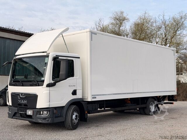Vrachtwagen met bakwagen MAN TGL 12.250 BL 4X2 Koffer+LBW*AHK*KLIMA*K