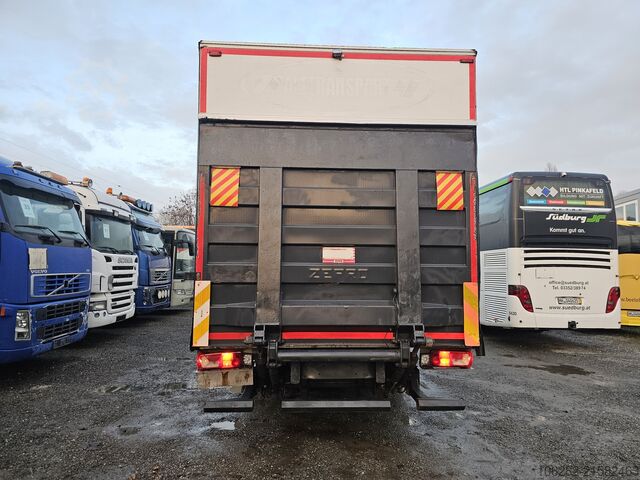 Vrachtwagen met bakwagen Volvo FL 240 4x2 16tons Seitentüren Koff