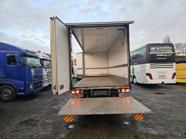 Vrachtwagen met bakwagen Volvo FL 240 4x2 16tons Seitentüren Koff