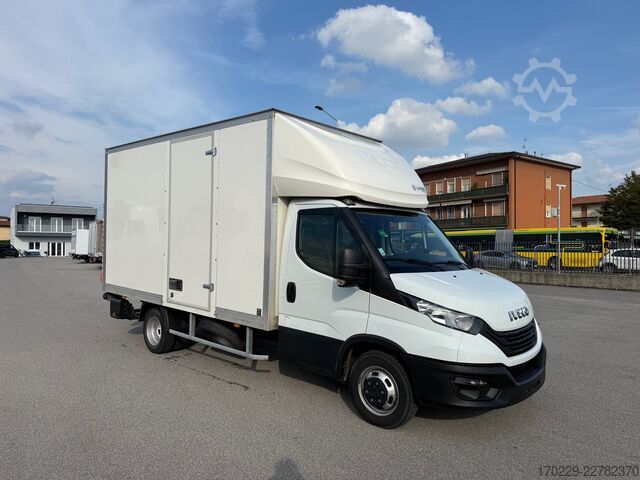 Furgón cerrado con plataforma elevadora Iveco daily 35-160