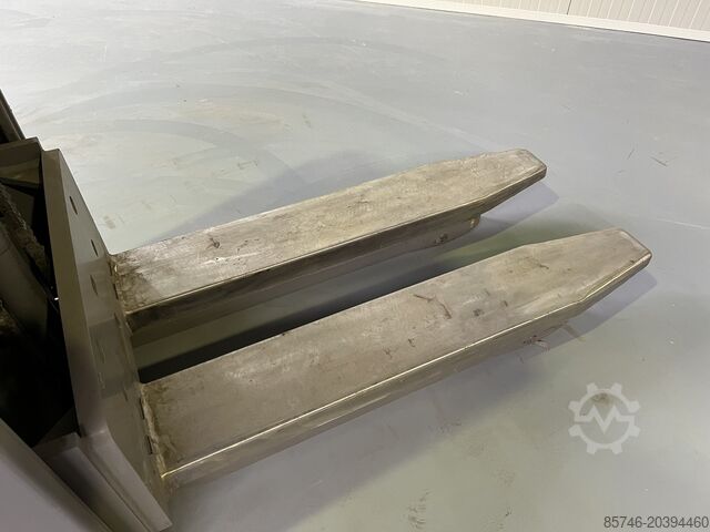 ECE 310 - Atex EX 3G / Zone 2 !! NEW battery !! JUNGHEINRICH ECE 310 - Atex EX 3G / Zone 2  !! NEW battery !!