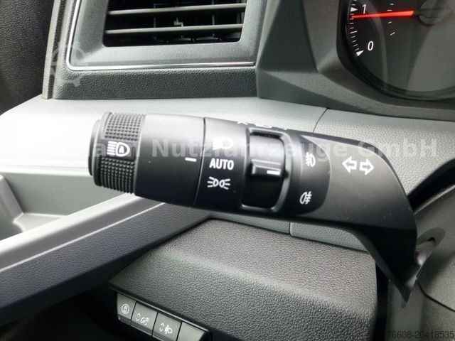 Box van RENAULT NEW Master 2025 Koffer Türen Möbelkoffer