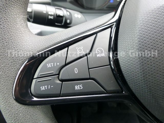 Box van RENAULT NEW Master 2025 Koffer Türen Möbelkoffer