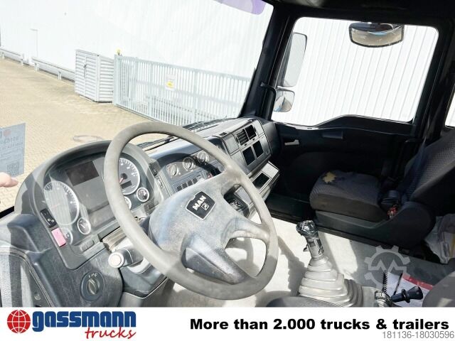 LKW mit Pritsche (offen) MAN TGA 26.310 6X6 BB mit Kran HMF 1253-K4, Funk