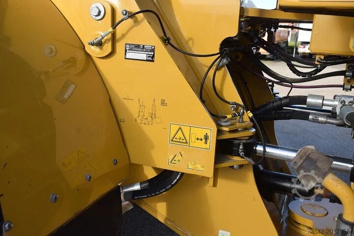 Kerekes rakodó Caterpillar 966 M