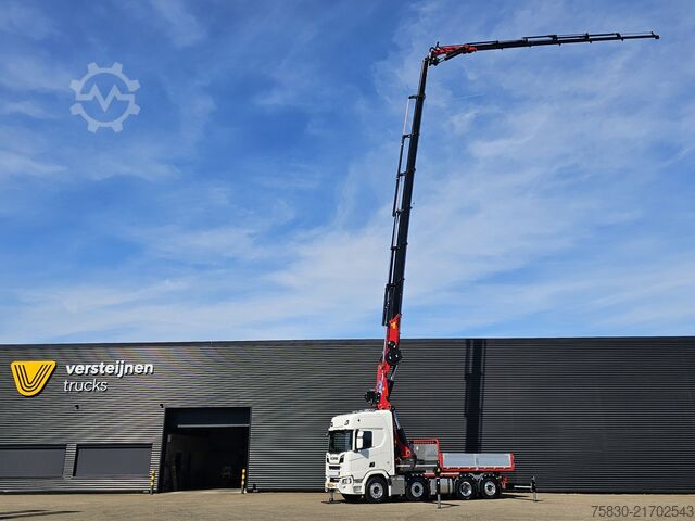 Standaard-SZM Scania R590 V8 8x2 / HMF 9520 - JIB - WINCH / TRACTOR