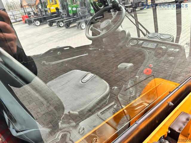 Manipulador telescópico JCBTLT35D / 4X4 / DIESEL / 4100MM / CABI TLT35D / 4X4 / DIESEL / 4100MM / CABIN