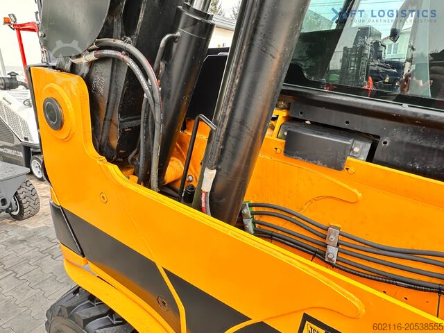 Manipulador telescópico JCBTLT35D / 4X4 / DIESEL / 4100MM / CABI TLT35D / 4X4 / DIESEL / 4100MM / CABIN