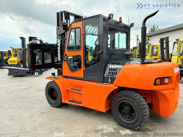 Empilhadeira de quatro rodas DOOSAN 70 / DUPLEX / FORK 2500MM / POSITIONER