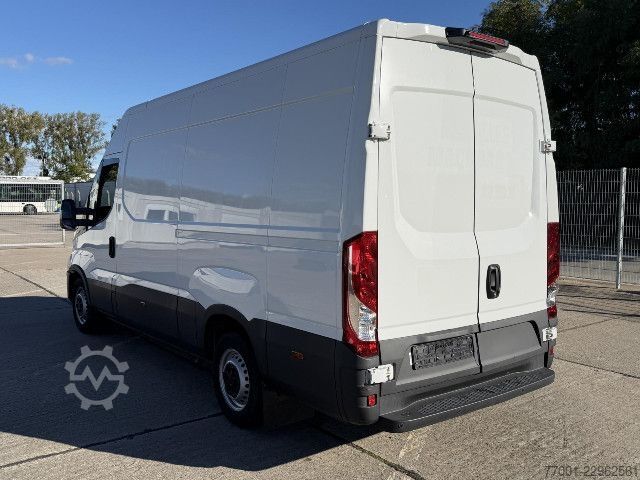 Κλειστό βαν IVECO 35S16V Klima / Kamera / Tempomat