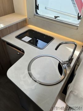 Kamper zintegrowany Carado I 338 pro+