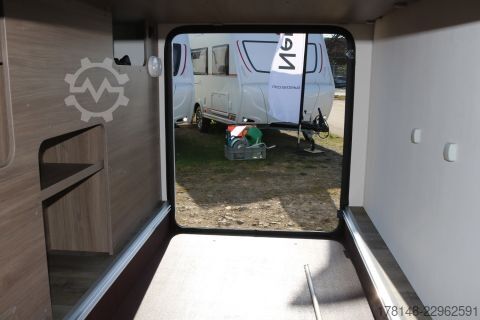 Półzintegrowany kamper Carado T 447 Pro+