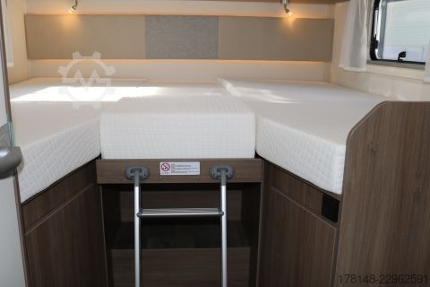 Półzintegrowany kamper Carado T 447 Pro+