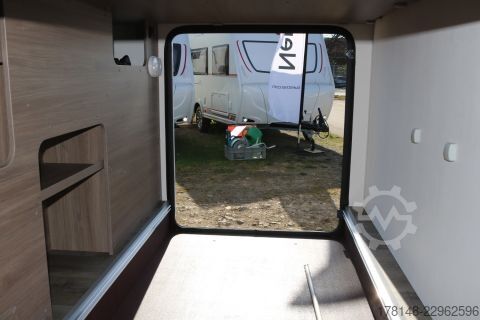 Półzintegrowany kamper Carado T 447 Pro+