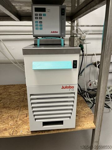 Büchi Rotavapor R-210 & 2 chillers Julabo Büchi Rotavapor R-210