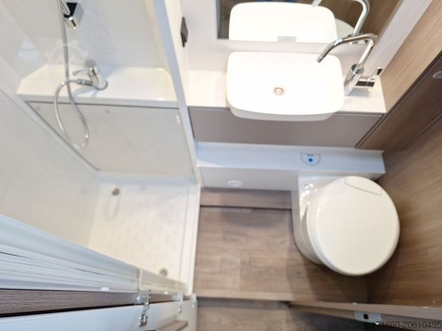 Τροχόσπιτο με προεξοχή (alcove) CARADO pro A 464