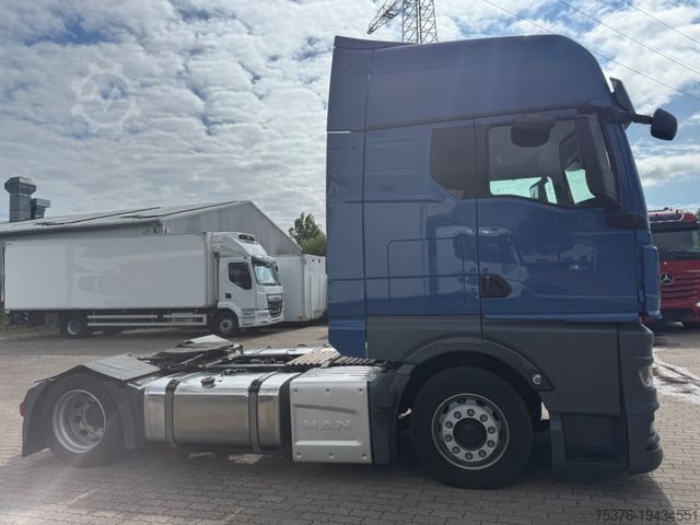 Volymdragbil MAN TGX 18.480 Lowdeck Retarder