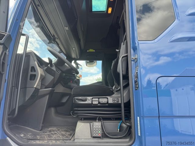 Volymdragbil MAN TGX 18.480 Lowdeck Retarder