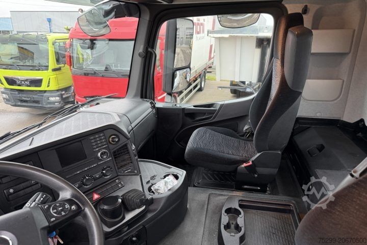 Camião porta-contentores de gancho Mercedes-Benz Arocs 3243 8x4 Hyva / Swiss-Vehicle