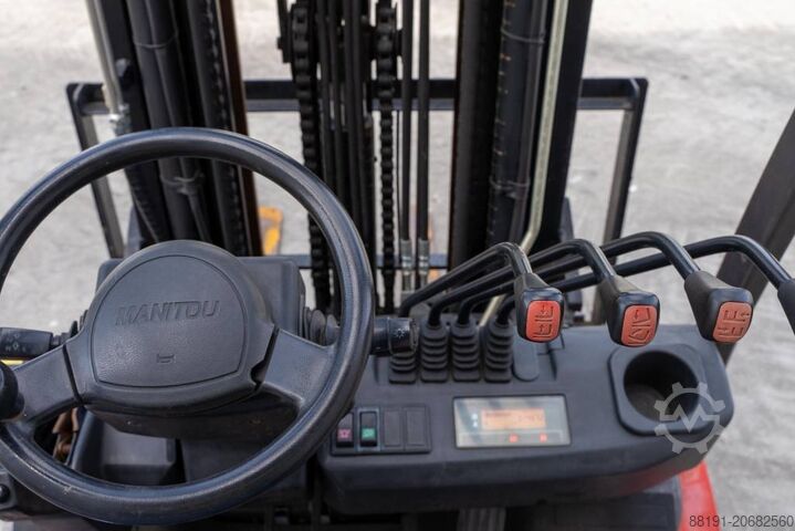 Carrello elevatore Manitou MI 25 D