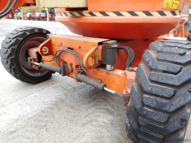 Telescopisch werkplatform JLG 600 AJ ( 20,5m )