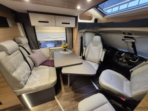Halvintegreret autocamper Knaus L!VE WAVE 650 MEG Black Selection *TraumMobil*Automatik*