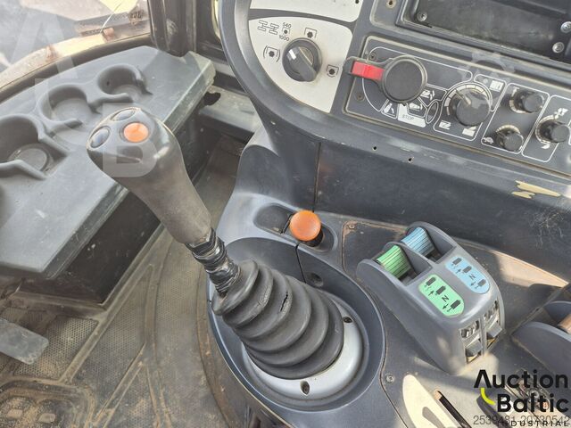 Tractor JCB Fastrac 3220