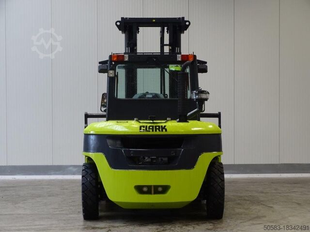 Diesel vorkheftruck Clark C80D900 - TRIPLEX - DEMO