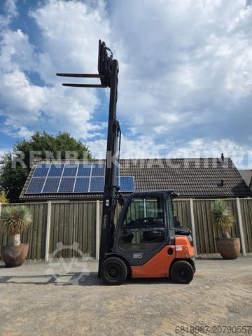 Front loader forklift TOYOTA 06-8FD20